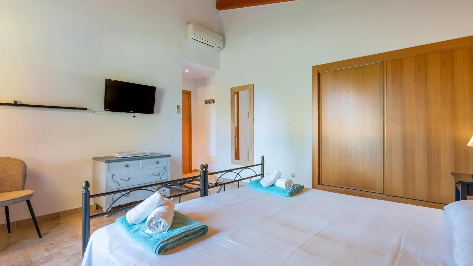 Farm stay Son Sampoli Suites Adults Only By Mhr Llucmajor  Spain
